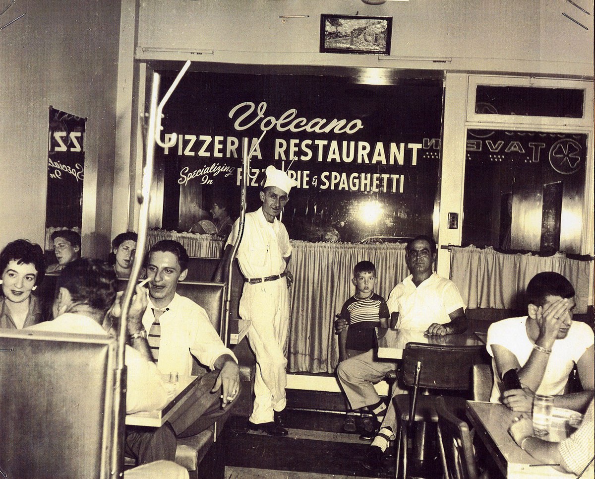 Volcano Pizzeria Restaurant (Photo : Musée de Windsor)