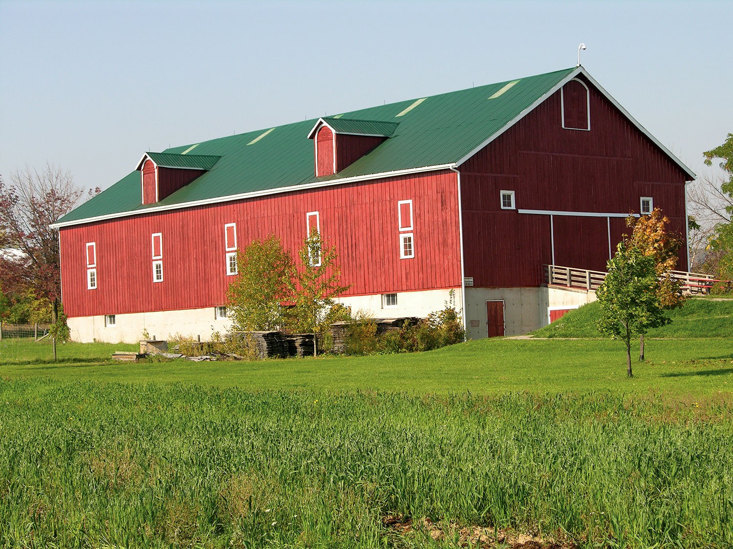 The Elliott-Harrop Barn is one of many buildings to explore at Country Heritage Park.